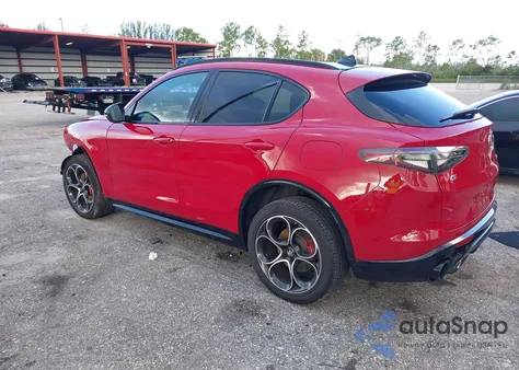2024 Alfa Romeo Stelvio Veloce Awd из США, поврежденный, VIN ZASPAKBN3R7D71973